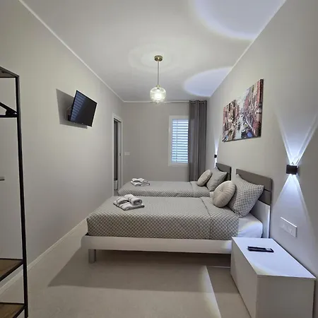 Aria Venice 3*